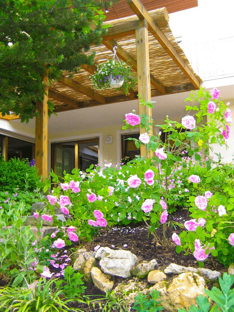 Prodej domu 302 m², pozemek 1.180 m², Nittendorf, Bavorsko Prodej domu 302 m², pozemek 1.180 m², Nittendorf, Bavorsko