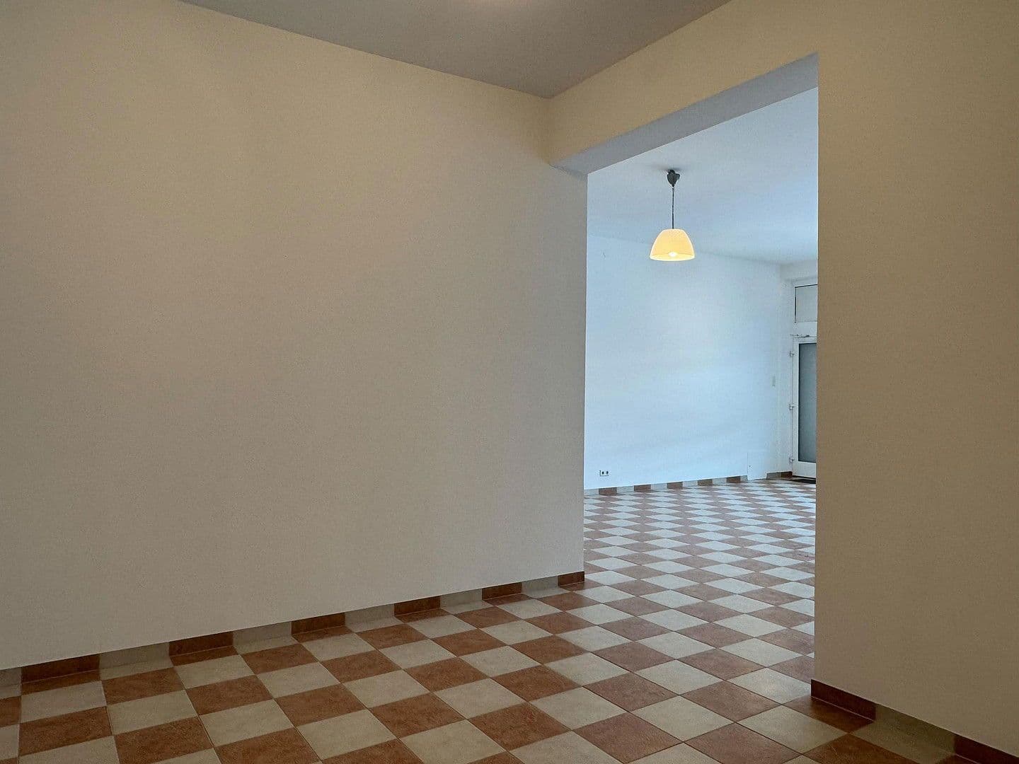 Pronájem nebytového prostoru 76 m², Weiserstraße 28, Salzburg, Salcbursko Pronájem nebytového prostoru 76 m², Weiserstraße 28, Salzburg, Salcbursko