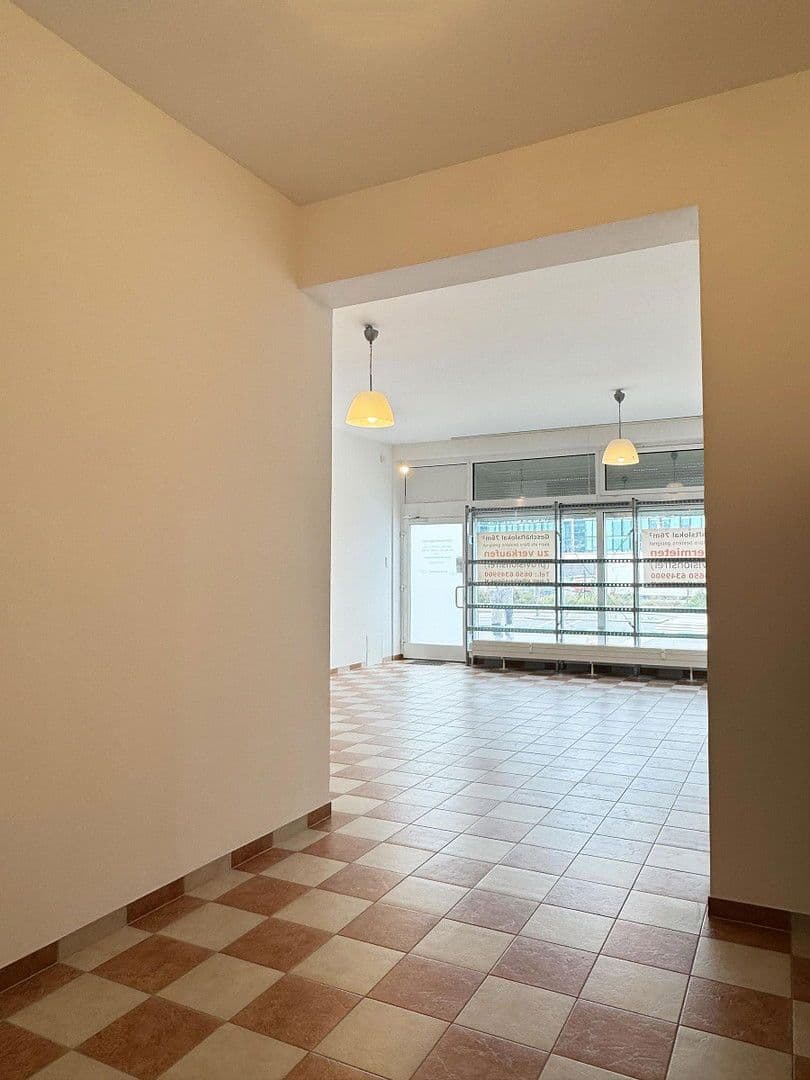 Pronájem nebytového prostoru 76 m², Weiserstraße 28, Salzburg, Salcbursko Pronájem nebytového prostoru 76 m², Weiserstraße 28, Salzburg, Salcbursko