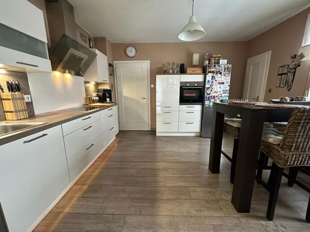 Prodej bytu 4+1 108 m², Lebrechtstrasse 28, Gummersbach, Severní Porýní-Vestfálsko Prodej bytu 4+1 108 m², Lebrechtstrasse 28, Gummersbach, Severní Porýní-Vestfálsko