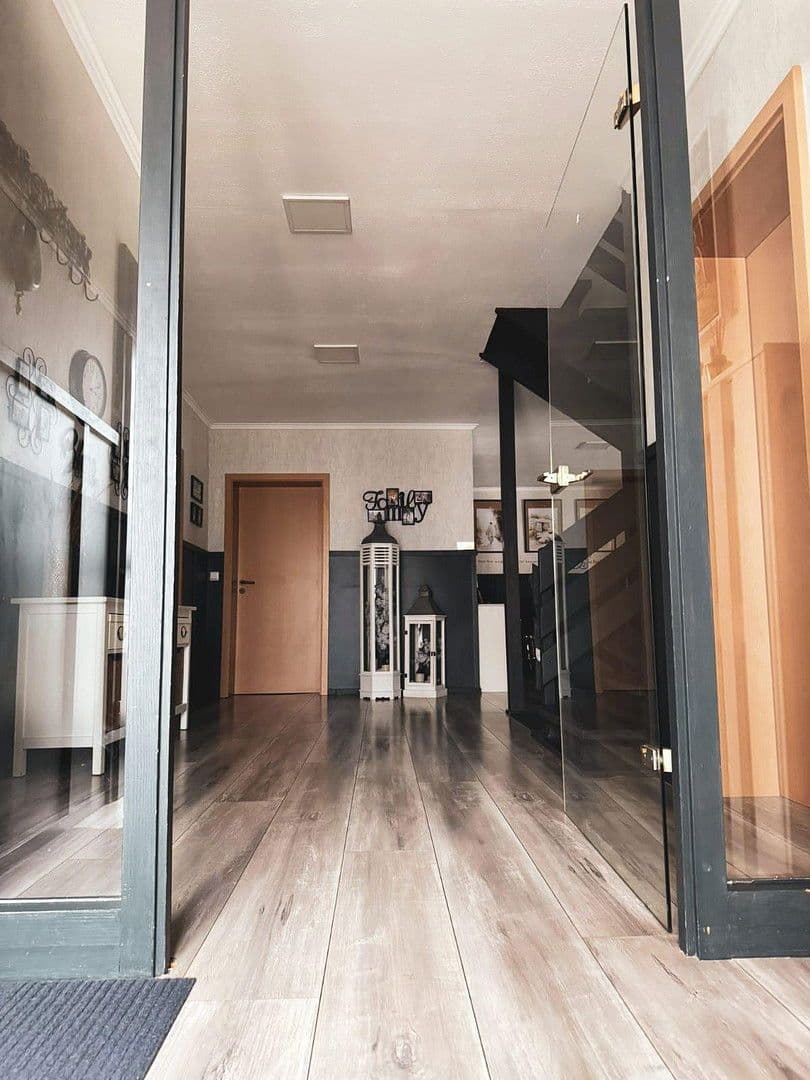 Prodej domu 297 m², pozemek 720 m², Am Mühlhebel 9, Weilerbach, Porýní-Falc Prodej domu 297 m², pozemek 720 m², Am Mühlhebel 9, Weilerbach, Porýní-Falc