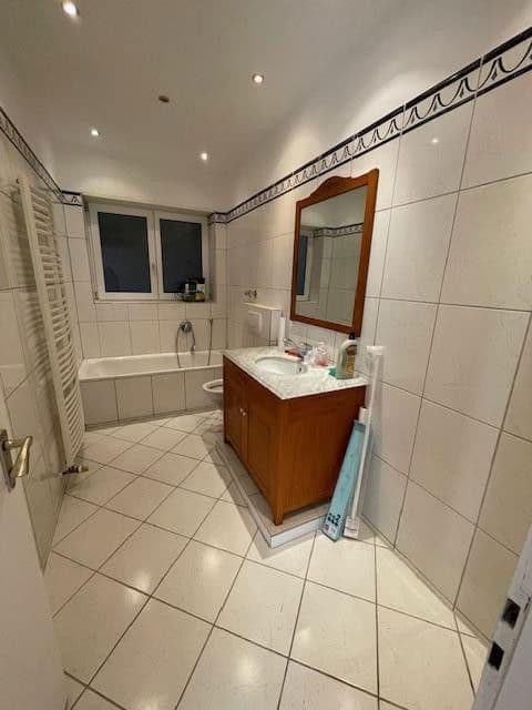 Pronájem bytu 4+1 165 m², Heidelberg, Bádensko-Württembersko Pronájem bytu 4+1 165 m², Heidelberg, Bádensko-Württembersko