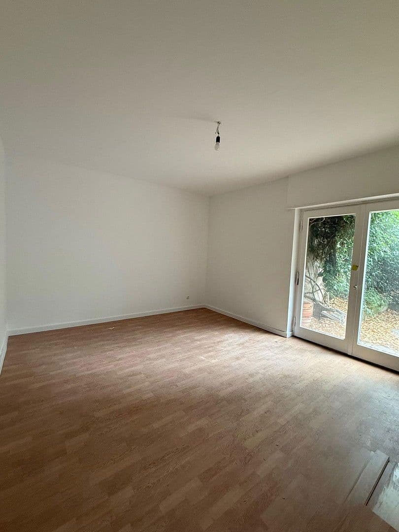 Pronájem bytu 4+1 165 m², Heidelberg, Bádensko-Württembersko Pronájem bytu 4+1 165 m², Heidelberg, Bádensko-Württembersko