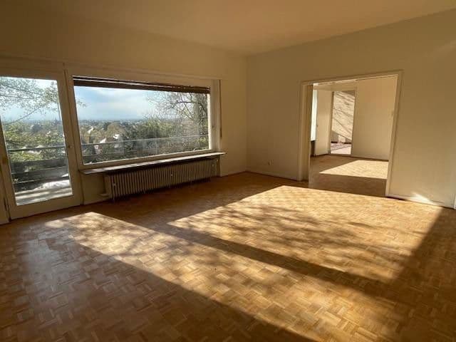 Pronájem bytu 4+1 165 m², Heidelberg, Bádensko-Württembersko Pronájem bytu 4+1 165 m², Heidelberg, Bádensko-Württembersko