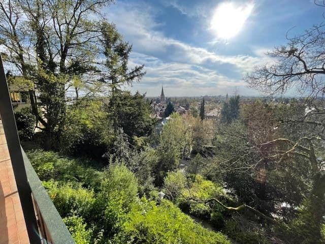 Pronájem bytu 4+1 165 m², Heidelberg, Bádensko-Württembersko Pronájem bytu 4+1 165 m², Heidelberg, Bádensko-Württembersko