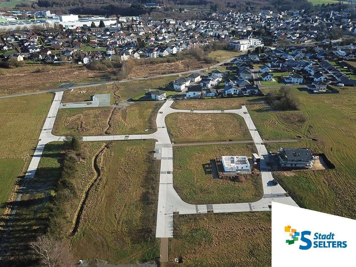 Prodej pozemku 310 m², Am Sonnenbach 16-68, Quirnbach, Porýní-Falc Prodej pozemku 310 m², Am Sonnenbach 16-68, Quirnbach, Porýní-Falc