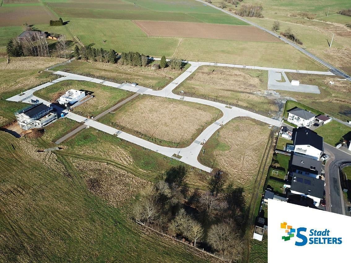 Prodej pozemku 310 m², Am Sonnenbach 16-68, Quirnbach, Porýní-Falc Prodej pozemku 310 m², Am Sonnenbach 16-68, Quirnbach, Porýní-Falc