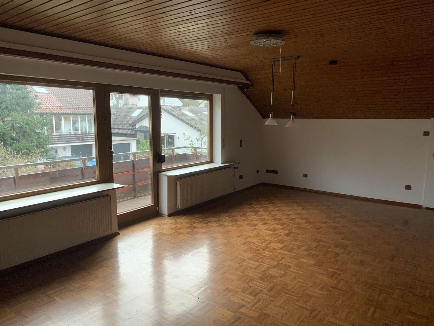 Pronájem bytu 3+kk 84 m², Pforzheim, Bádensko-Württembersko Pronájem bytu 3+kk 84 m², Pforzheim, Bádensko-Württembersko