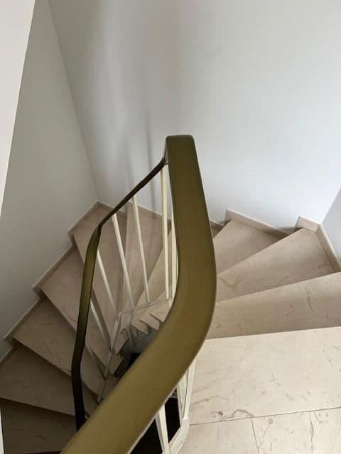 Pronájem bytu 2+1 85 m², Neuss, Severní Porýní-Vestfálsko Pronájem bytu 2+1 85 m², Neuss, Severní Porýní-Vestfálsko