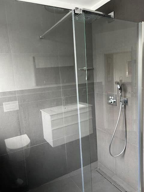 Pronájem bytu 2+1 85 m², Neuss, Severní Porýní-Vestfálsko Pronájem bytu 2+1 85 m², Neuss, Severní Porýní-Vestfálsko