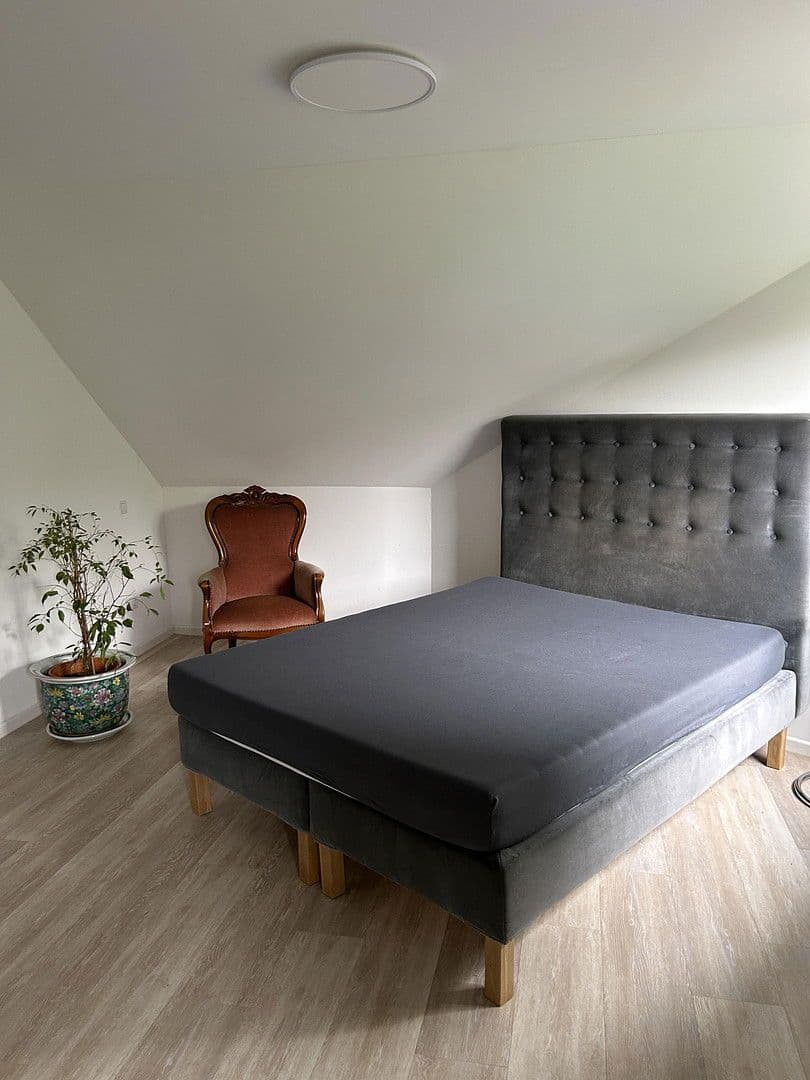 Pronájem bytu 2+1 85 m², Neuss, Severní Porýní-Vestfálsko Pronájem bytu 2+1 85 m², Neuss, Severní Porýní-Vestfálsko