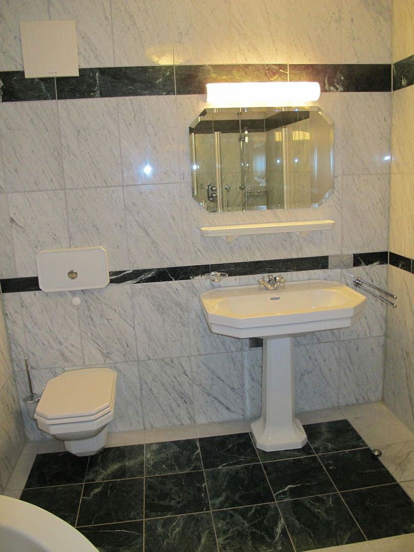 Pronájem bytu 3+1 90 m², Hemer, Severní Porýní-Vestfálsko Pronájem bytu 3+1 90 m², Hemer, Severní Porýní-Vestfálsko