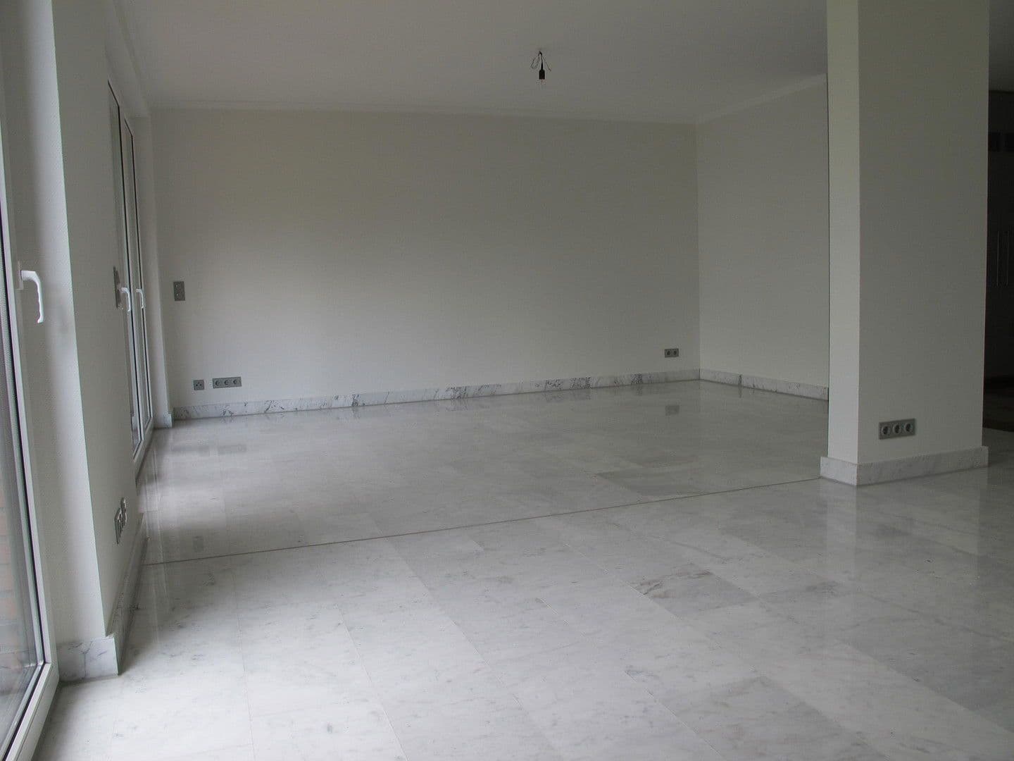 Pronájem bytu 3+1 90 m², Hemer, Severní Porýní-Vestfálsko Pronájem bytu 3+1 90 m², Hemer, Severní Porýní-Vestfálsko