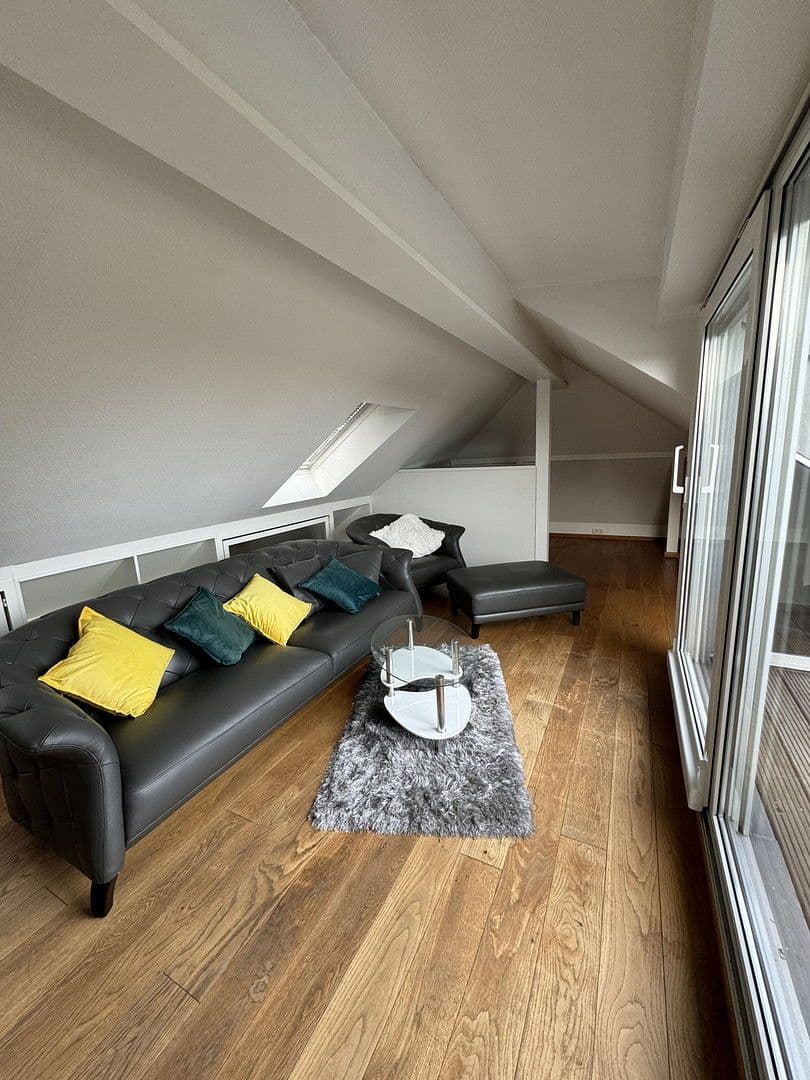 Pronájem bytu 2+1 64 m², Brühl, Severní Porýní-Vestfálsko Pronájem bytu 2+1 64 m², Brühl, Severní Porýní-Vestfálsko