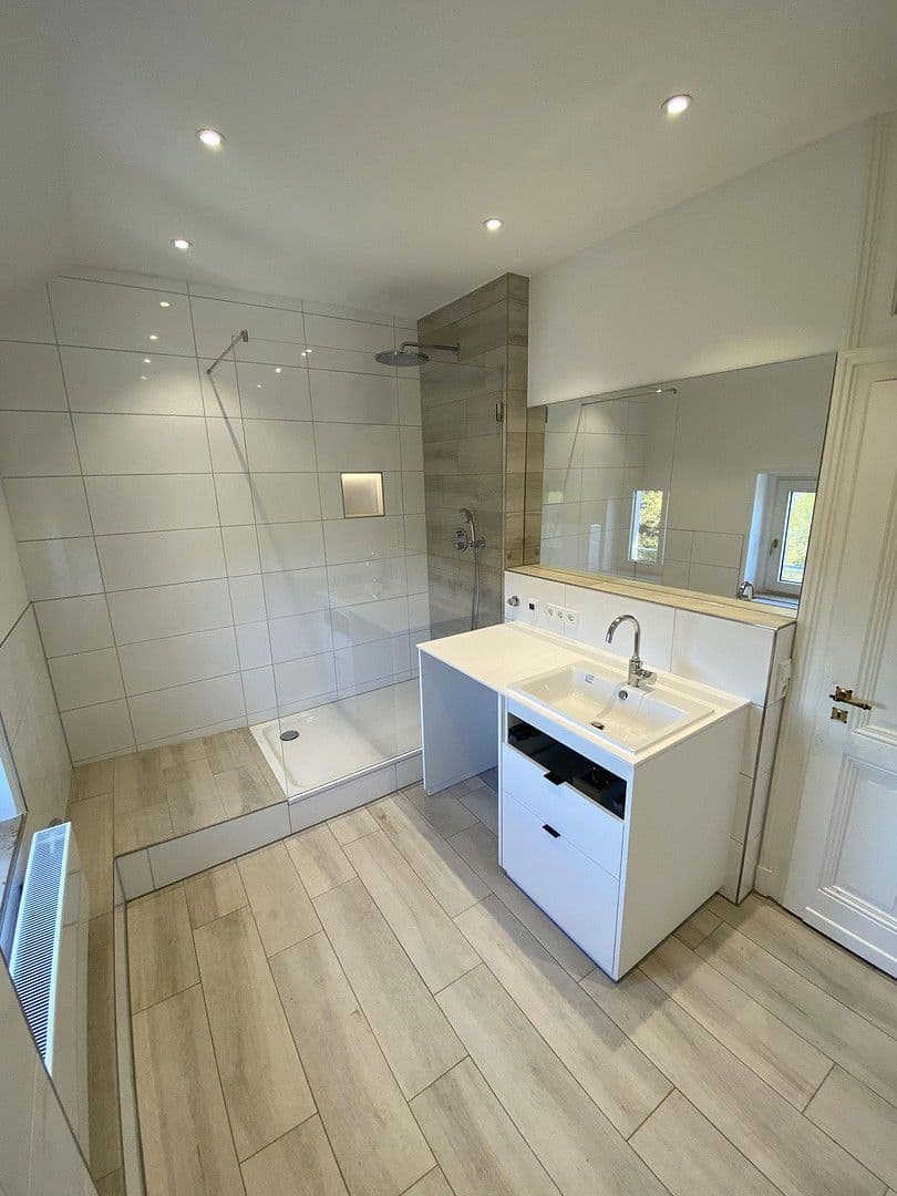 Pronájem bytu 2+1 64 m², Brühl, Severní Porýní-Vestfálsko Pronájem bytu 2+1 64 m², Brühl, Severní Porýní-Vestfálsko