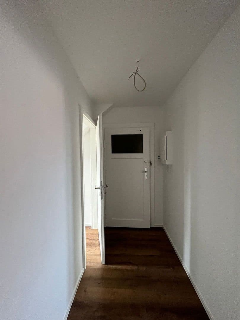 Pronájem bytu 2+1 41 m², Alte Holzhausener Straße 8, Leipzig, Sasko Pronájem bytu 2+1 41 m², Alte Holzhausener Straße 8, Leipzig, Sasko