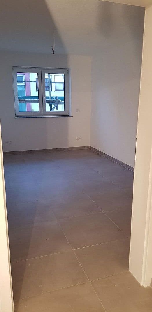 Pronájem bytu 4+1 100 m², Gartenstraße 20, Bad Rappenau, Bádensko-Württembersko Pronájem bytu 4+1 100 m², Gartenstraße 20, Bad Rappenau, Bádensko-Württembersko