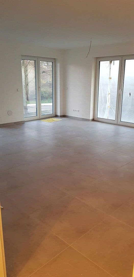 Pronájem bytu 4+1 100 m², Gartenstraße 20, Bad Rappenau, Bádensko-Württembersko Pronájem bytu 4+1 100 m², Gartenstraße 20, Bad Rappenau, Bádensko-Württembersko