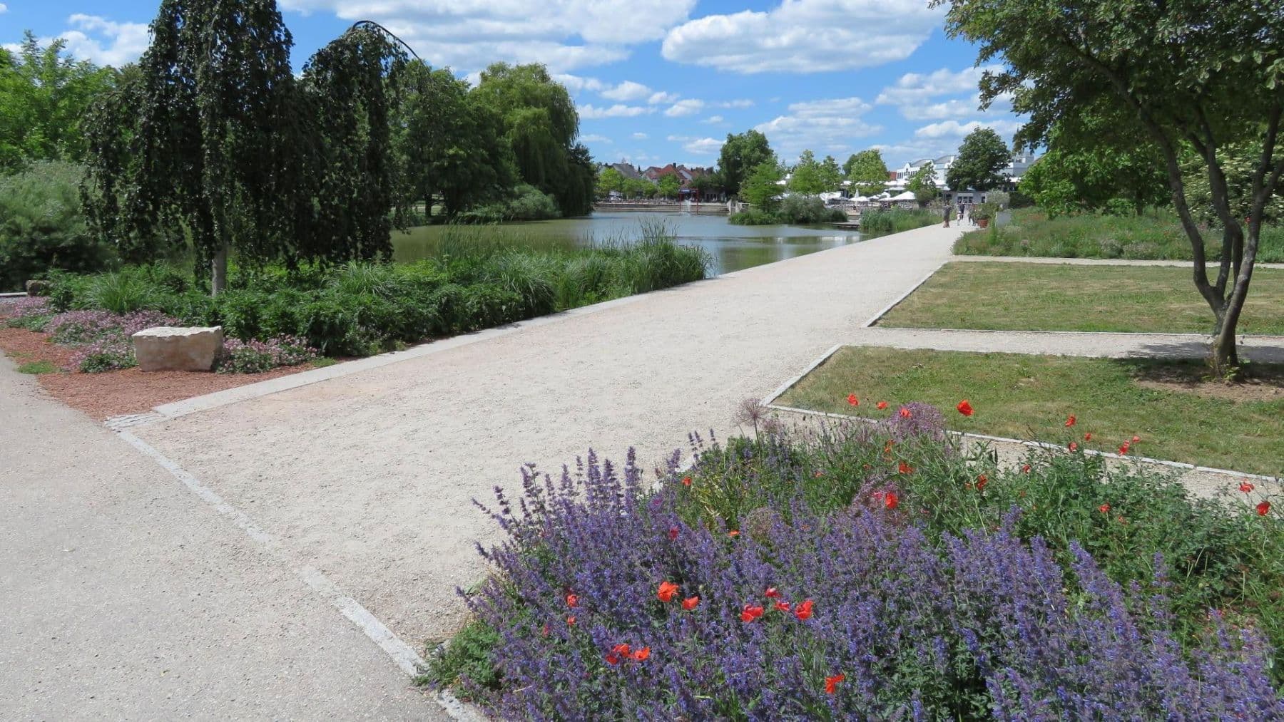 Pronájem bytu 4+1 100 m², Gartenstraße 20, Bad Rappenau, Bádensko-Württembersko Pronájem bytu 4+1 100 m², Gartenstraße 20, Bad Rappenau, Bádensko-Württembersko