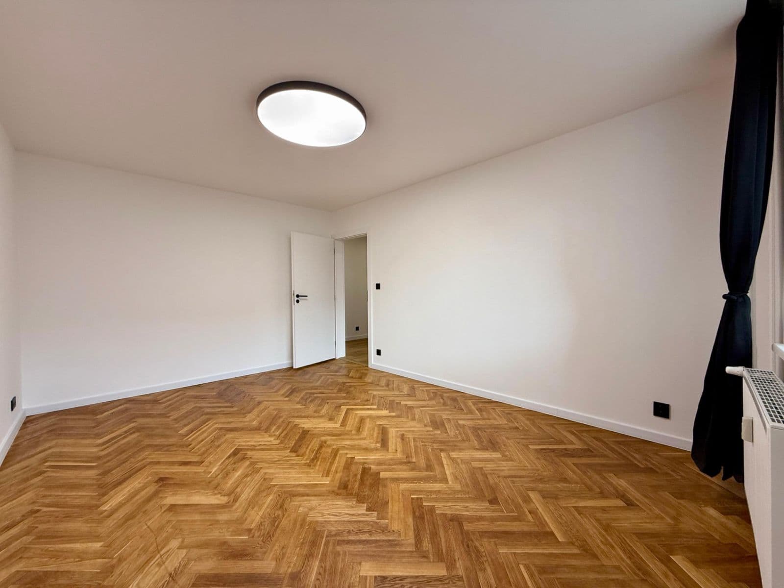 Prodej bytu 4+1 77 m², Modenská, Karlovy Vary, Karlovarský kraj Prodej bytu 4+1 77 m², Modenská, Karlovy Vary, Karlovarský kraj