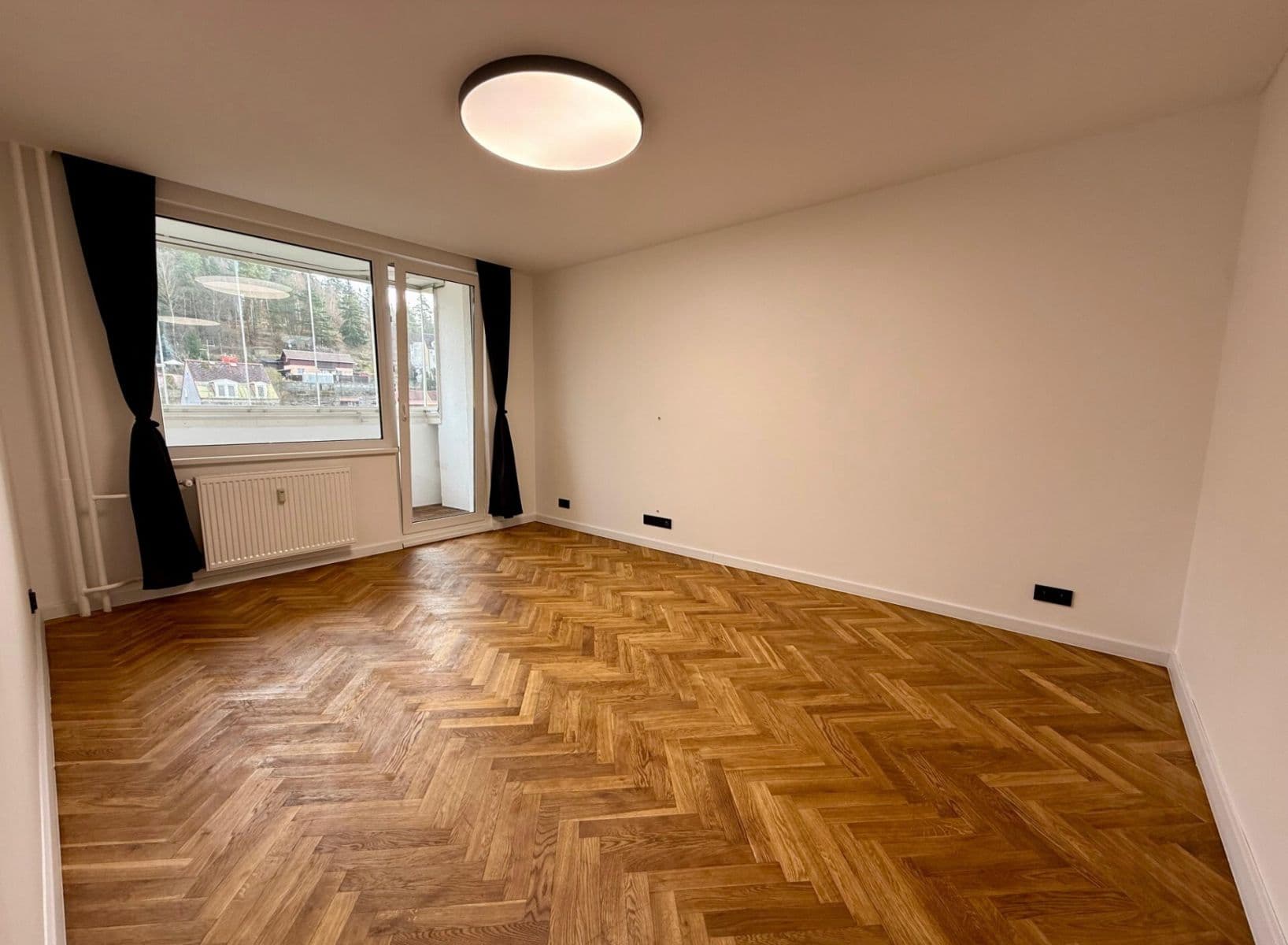 Prodej bytu 4+1 77 m², Modenská, Karlovy Vary, Karlovarský kraj Prodej bytu 4+1 77 m², Modenská, Karlovy Vary, Karlovarský kraj