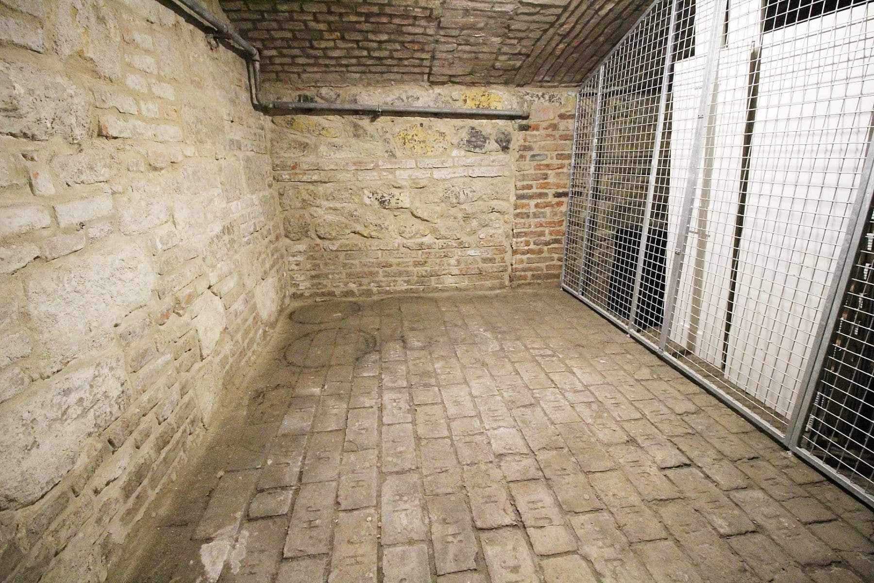 Pronájem bytu 2+kk 58 m², S. K. Neumanna, Kralupy nad Vltavou, Středočeský kraj Pronájem bytu 2+kk 58 m², S. K. Neumanna, Kralupy nad Vltavou, Středočeský kraj