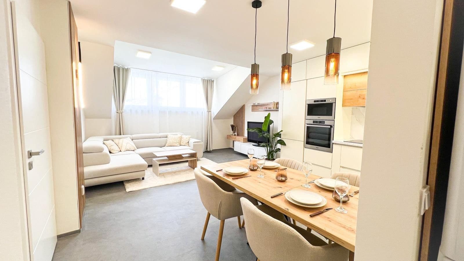 Pronájem bytu 2+kk 74 m², Zubatého, Praha, Praha Pronájem bytu 2+kk 74 m², Zubatého, Praha, Praha