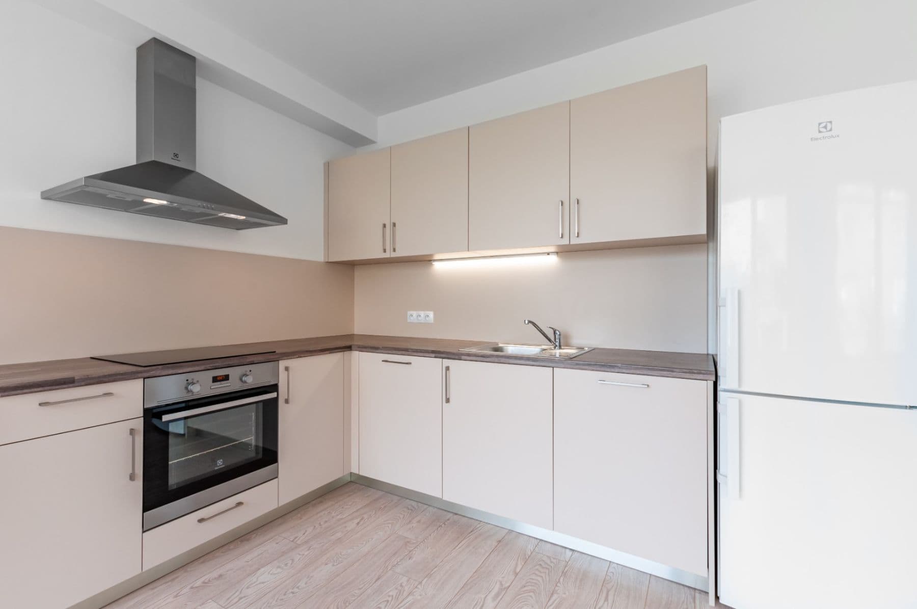 Pronájem bytu 1+kk 38 m², Sokolovská, Praha, Praha Pronájem bytu 1+kk 38 m², Sokolovská, Praha, Praha