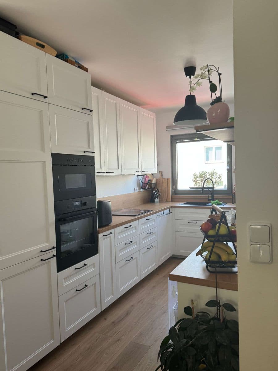 Prodej domu 104 m², pozemek 303 m², Tři Vršky, Králův Dvůr, Středočeský kraj Prodej domu 104 m², pozemek 303 m², Tři Vršky, Králův Dvůr, Středočeský kraj