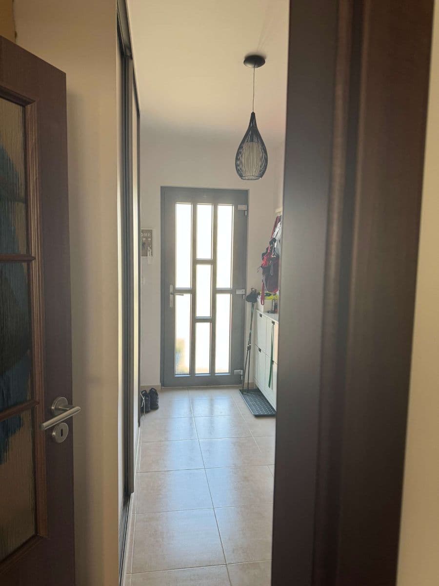 Prodej domu 104 m², pozemek 303 m², Tři Vršky, Králův Dvůr, Středočeský kraj Prodej domu 104 m², pozemek 303 m², Tři Vršky, Králův Dvůr, Středočeský kraj