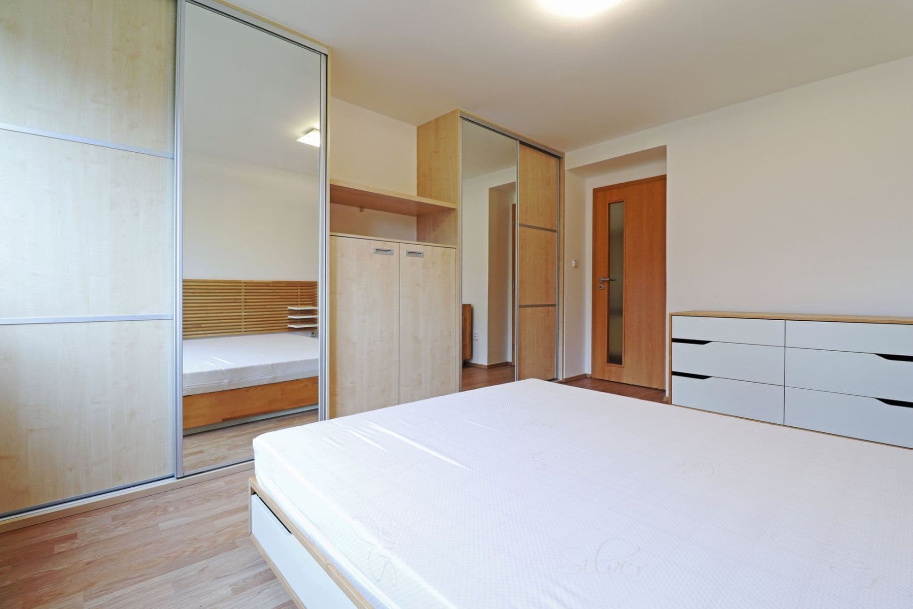 Pronájem bytu 2+kk 51 m², Unhošťská, Kladno, Středočeský kraj Pronájem bytu 2+kk 51 m², Unhošťská, Kladno, Středočeský kraj