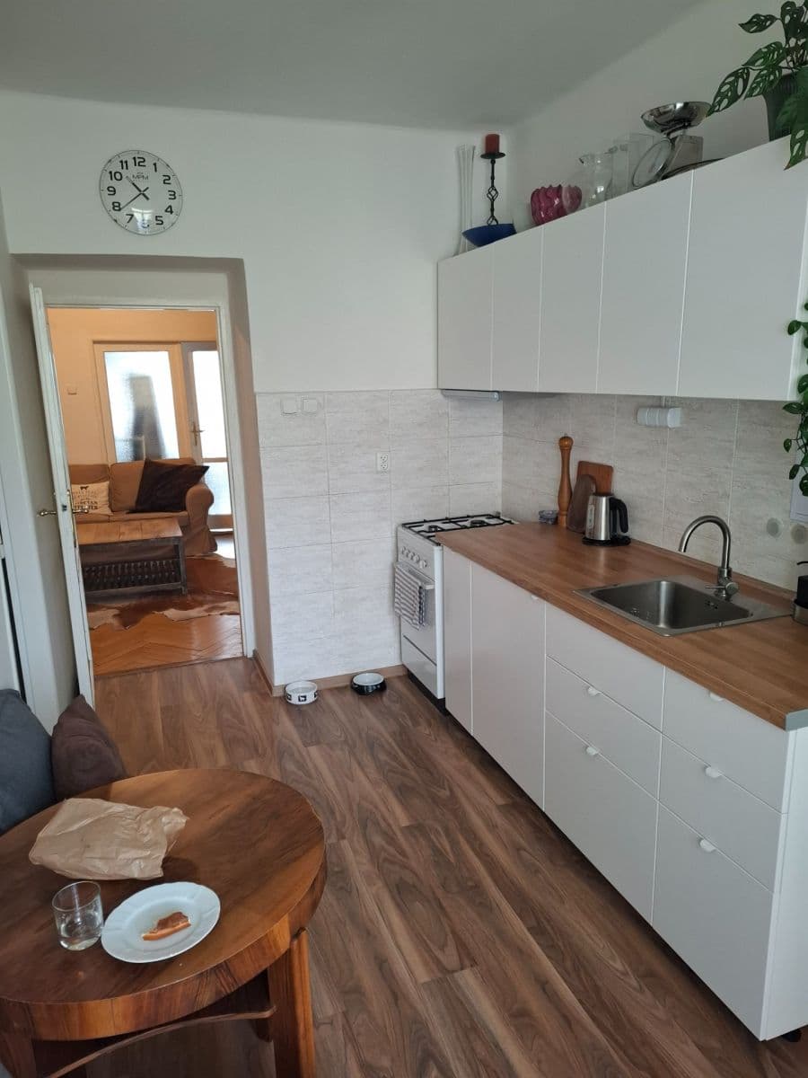 Pronájem bytu 3+1 72 m², Zelenky-Hajského, Praha, Praha Pronájem bytu 3+1 72 m², Zelenky-Hajského, Praha, Praha