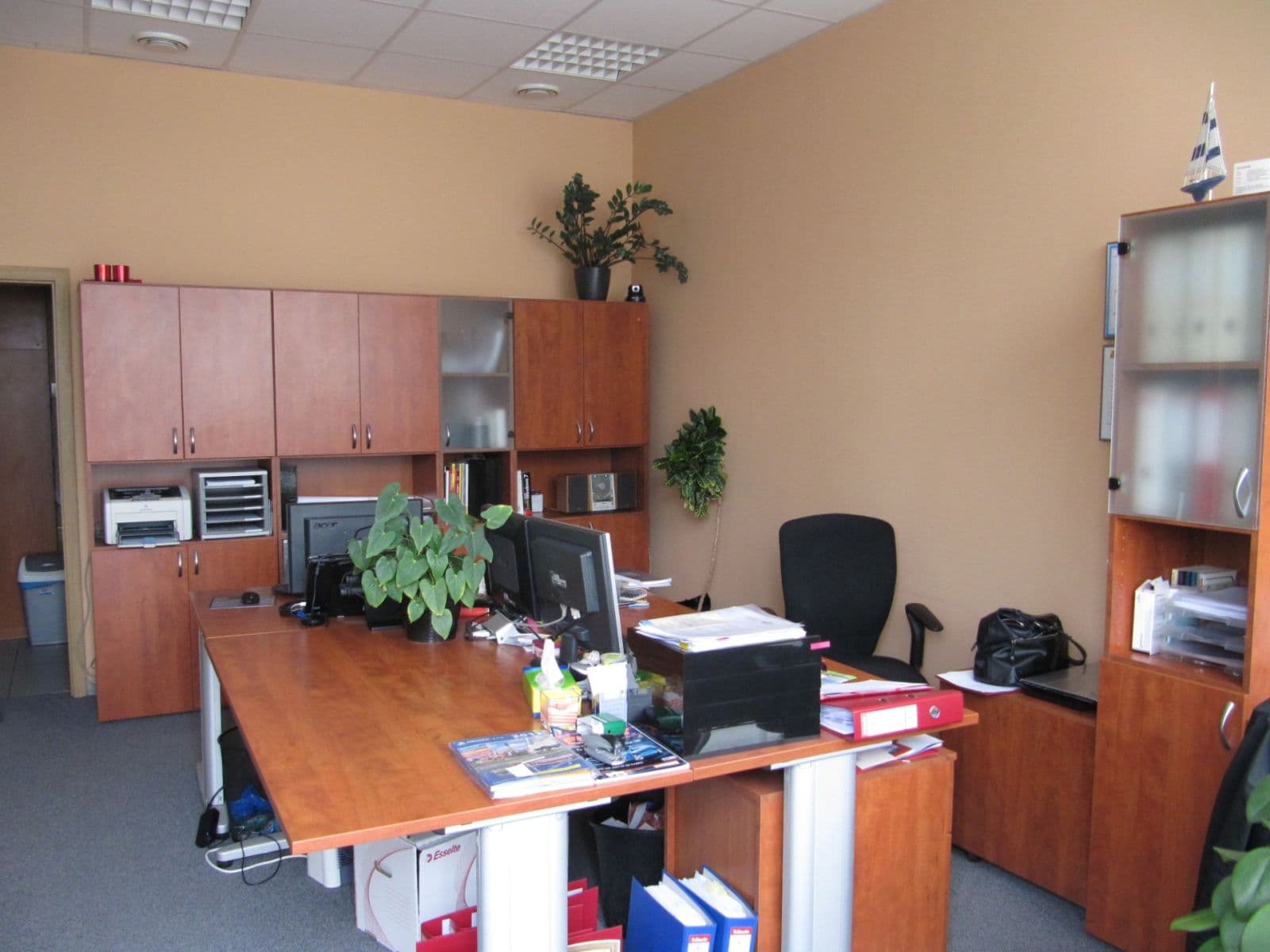 Pronájem kanceláře 48 m², Zadunajská cesta, Petržalka, Bratislavský kraj Pronájem kanceláře 48 m², Zadunajská cesta, Petržalka, Bratislavský kraj