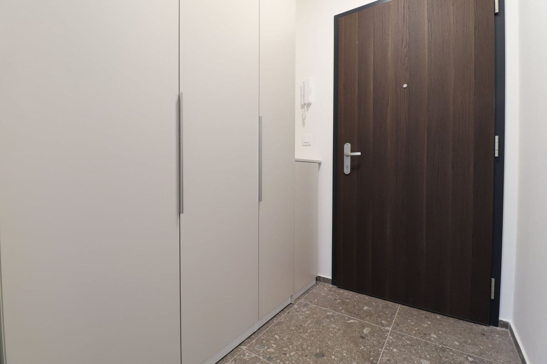 Pronájem bytu 1+kk 38 m², Starokošířská, Praha, Praha Pronájem bytu 1+kk 38 m², Starokošířská, Praha, Praha