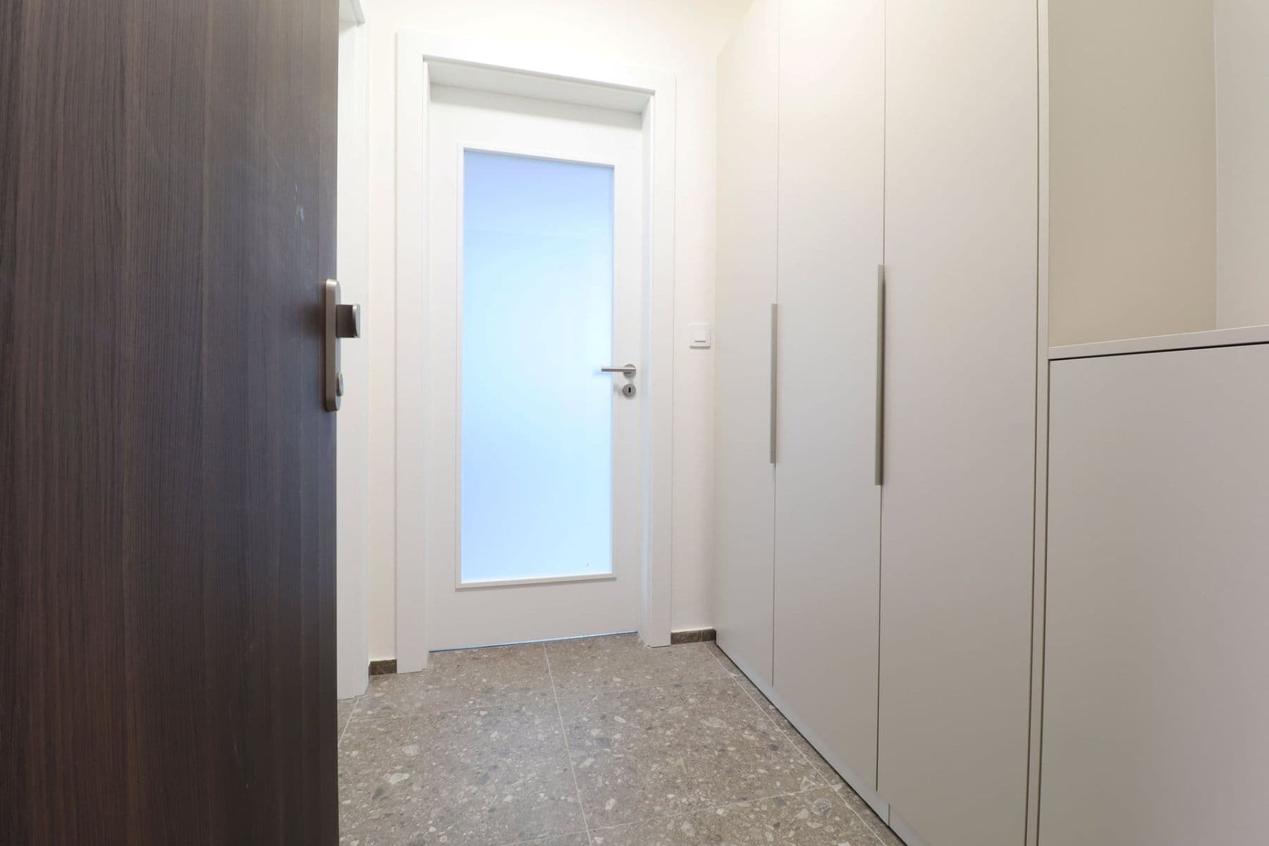 Pronájem bytu 1+kk 38 m², Starokošířská, Praha, Praha Pronájem bytu 1+kk 38 m², Starokošířská, Praha, Praha