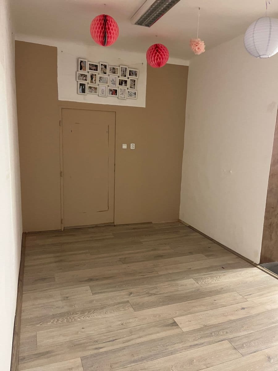 Pronájem nebytového prostoru 73 m², 5. května, Praha, Praha Pronájem nebytového prostoru 73 m², 5. května, Praha, Praha