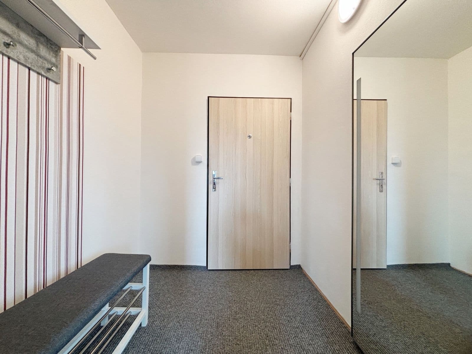Pronájem bytu 3+1 70 m², Lešenská, Praha, Praha Pronájem bytu 3+1 70 m², Lešenská, Praha, Praha
