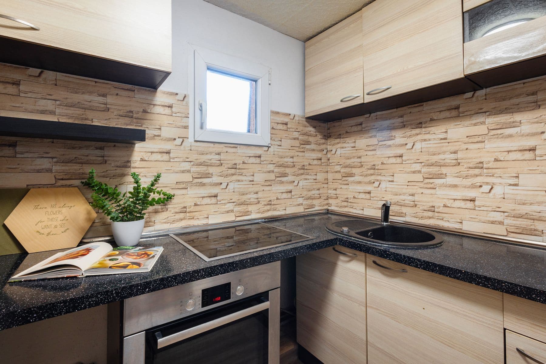 Prodej domu 69 m², pozemek 398 m², Čibuzská, Praha, Praha Prodej domu 69 m², pozemek 398 m², Čibuzská, Praha, Praha