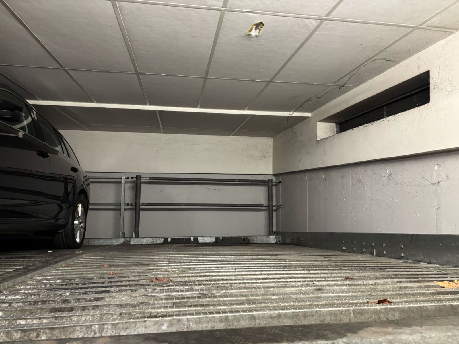 Pronájem garáže 12 m², Pod Nouzovem, Praha, Praha Pronájem garáže 12 m², Pod Nouzovem, Praha, Praha