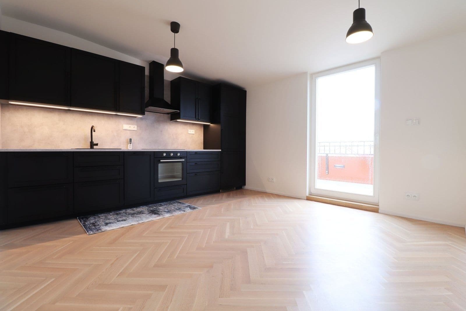 Pronájem bytu 2+kk 75 m², Křižíkova, Praha, Praha Pronájem bytu 2+kk 75 m², Křižíkova, Praha, Praha