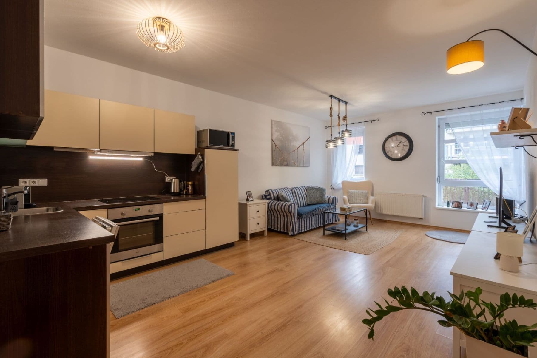 Pronájem bytu 2+kk 77 m², Zelinova, Zlín, Zlínský kraj Pronájem bytu 2+kk 77 m², Zelinova, Zlín, Zlínský kraj