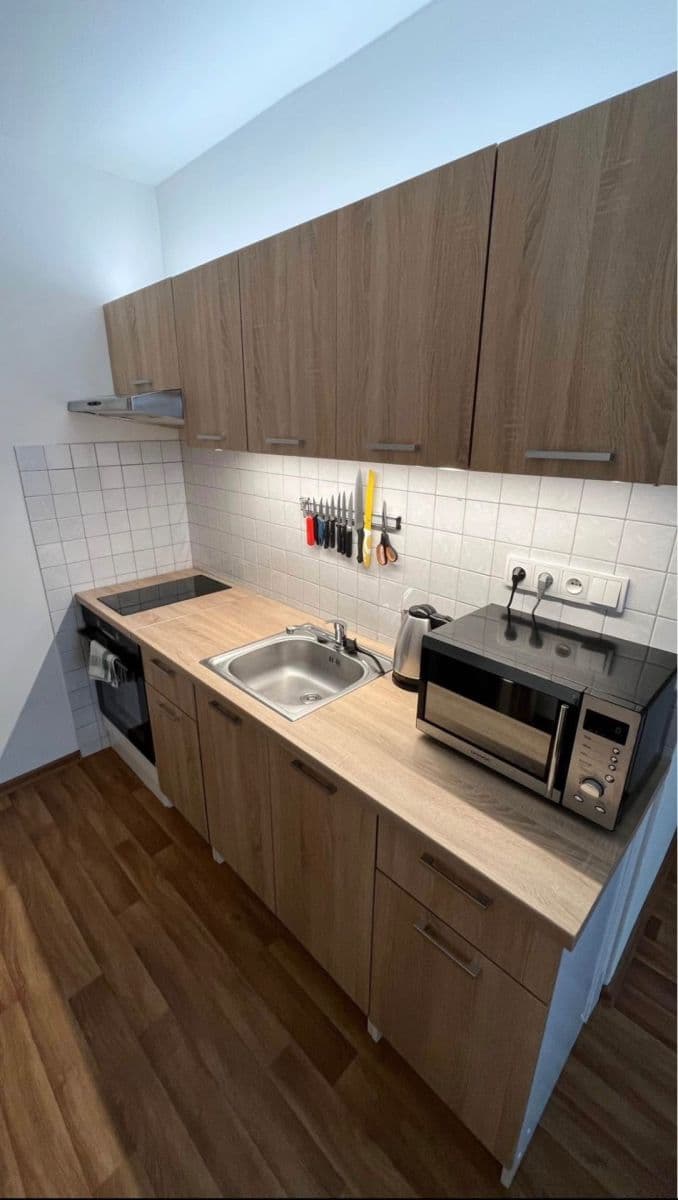 Pronájem bytu 2+kk 39 m², Pujmanové, Praha, Praha Pronájem bytu 2+kk 39 m², Pujmanové, Praha, Praha