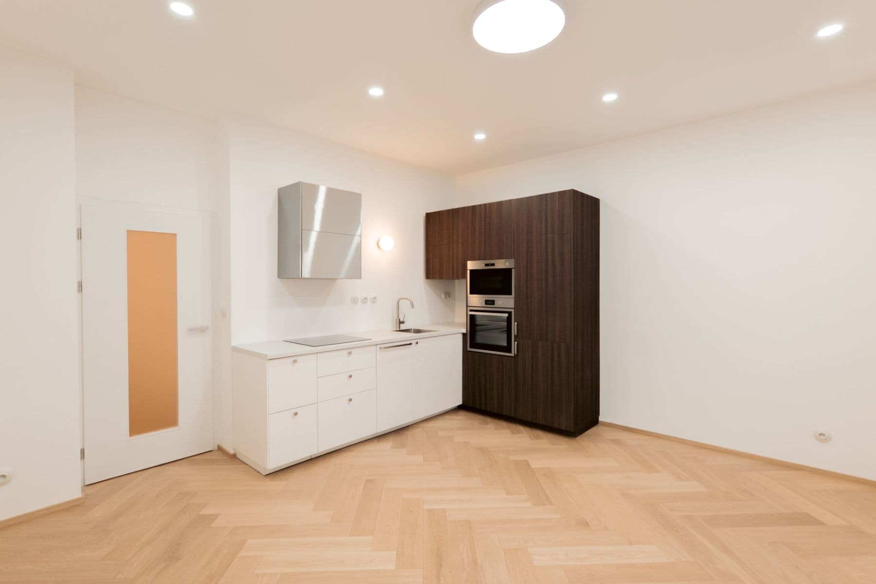 Pronájem bytu 2+kk 55 m², U Vodárny, Praha, Praha Pronájem bytu 2+kk 55 m², U Vodárny, Praha, Praha