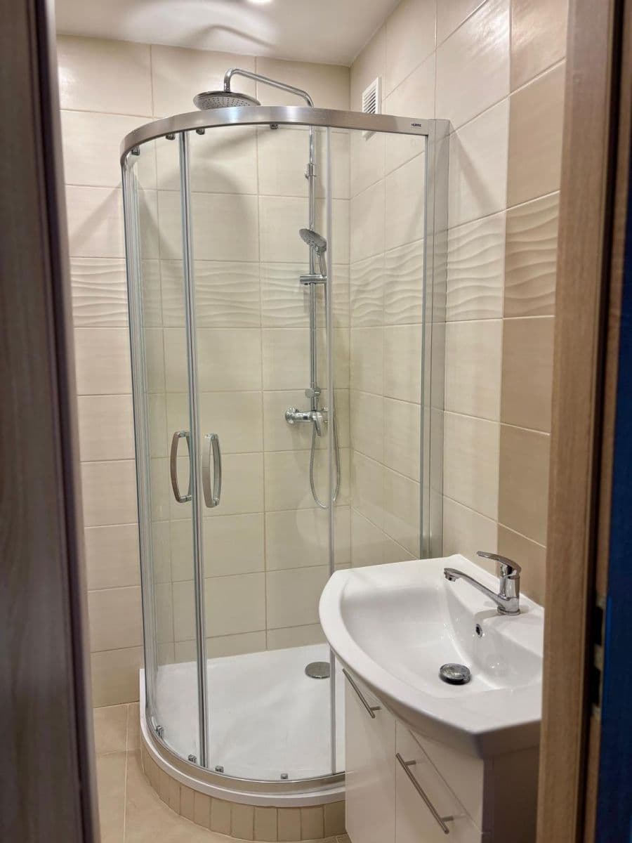 Prodej bytu 2+1 58 m², K Hájku, Nová Paka, Královéhradecký kraj Prodej bytu 2+1 58 m², K Hájku, Nová Paka, Královéhradecký kraj