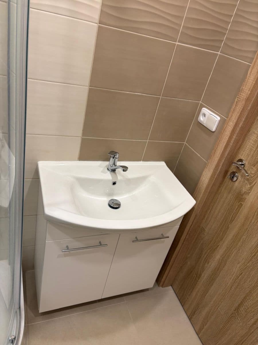 Prodej bytu 2+1 58 m², K Hájku, Nová Paka, Královéhradecký kraj Prodej bytu 2+1 58 m², K Hájku, Nová Paka, Královéhradecký kraj