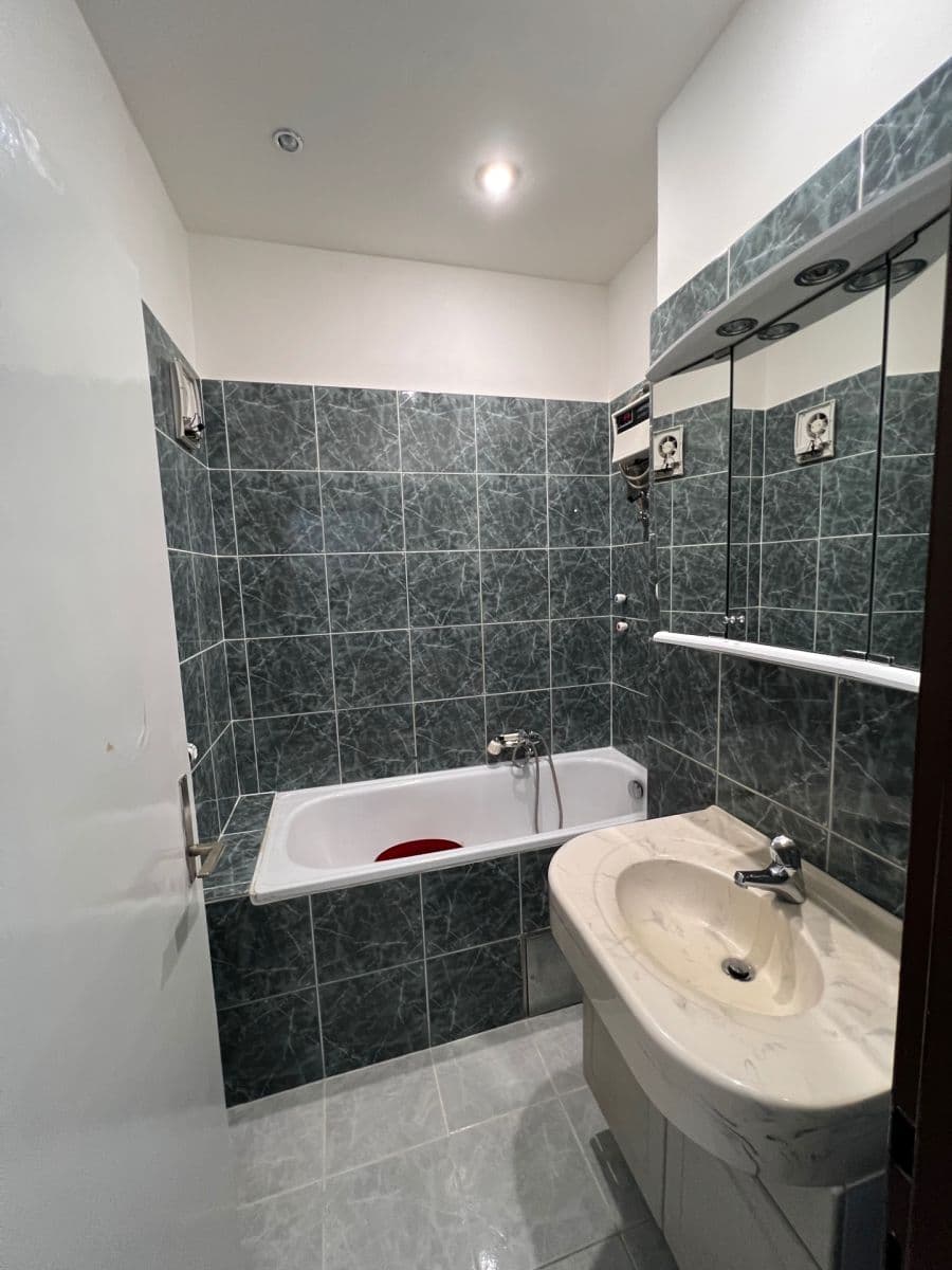 Prodej bytu 3+kk 78 m², Dělnická, Praha, Praha Prodej bytu 3+kk 78 m², Dělnická, Praha, Praha