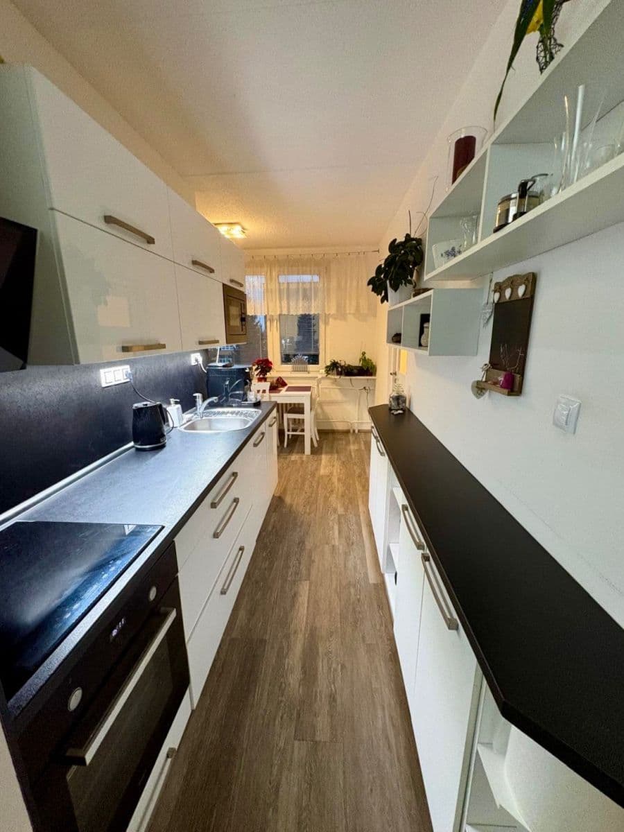 Pronájem bytu 3+1 74 m², Kyjevská, Třebíč, Kraj Vysočina Pronájem bytu 3+1 74 m², Kyjevská, Třebíč, Kraj Vysočina