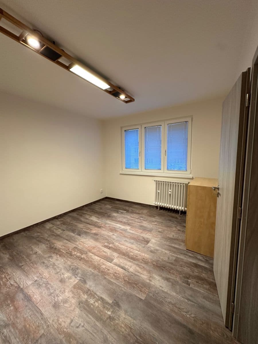 Pronájem bytu 2+1 56 m², Arabská, Praha, Praha Pronájem bytu 2+1 56 m², Arabská, Praha, Praha