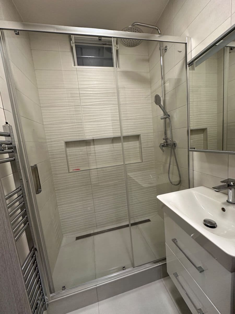 Pronájem bytu 2+1 56 m², Arabská, Praha, Praha Pronájem bytu 2+1 56 m², Arabská, Praha, Praha