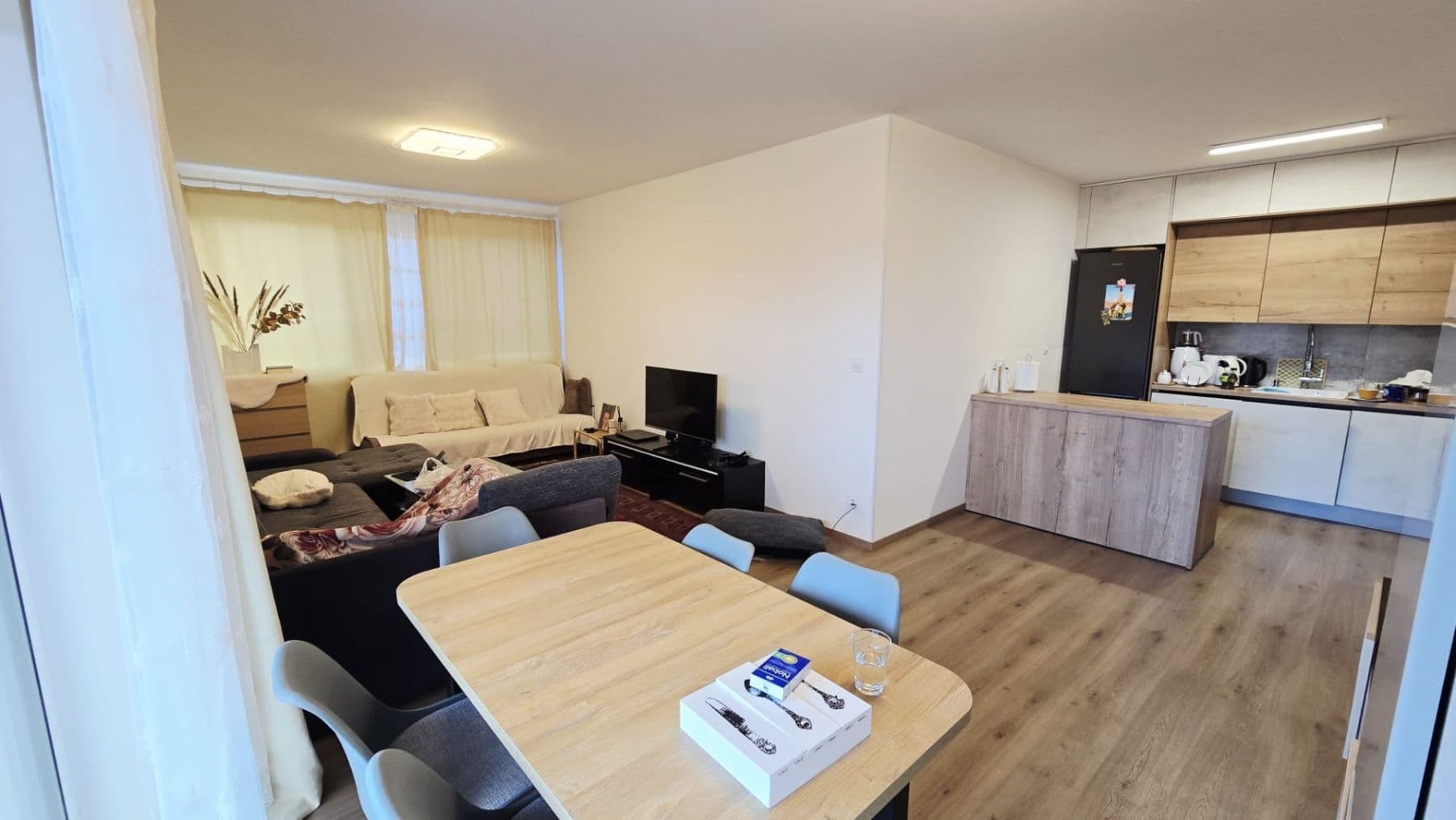 Pronájem bytu 3+kk 80 m², Choceradská, Praha, Praha Pronájem bytu 3+kk 80 m², Choceradská, Praha, Praha